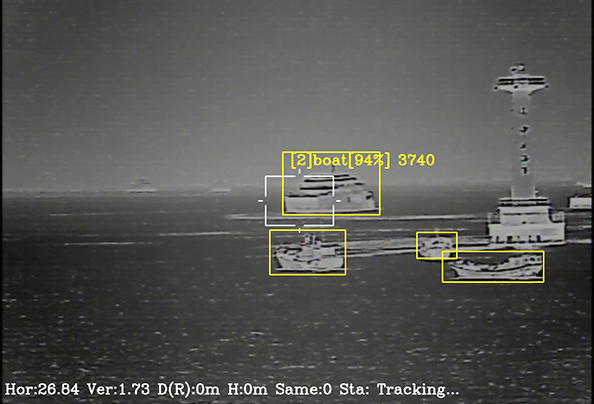 海域快艇跟踪-夜间热像